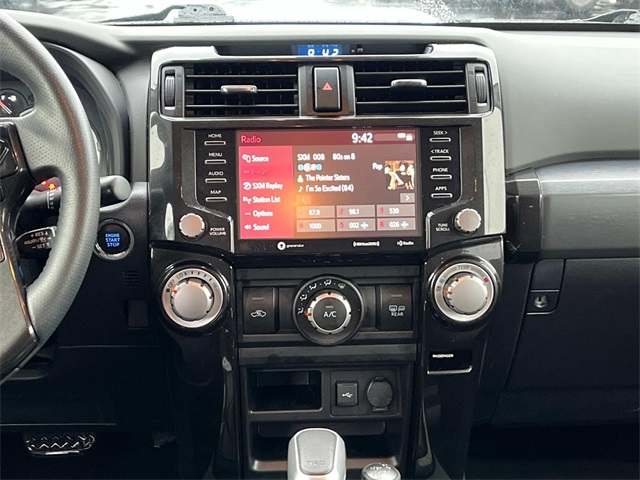 2024 Toyota 4Runner TRD Off-Road photo 14