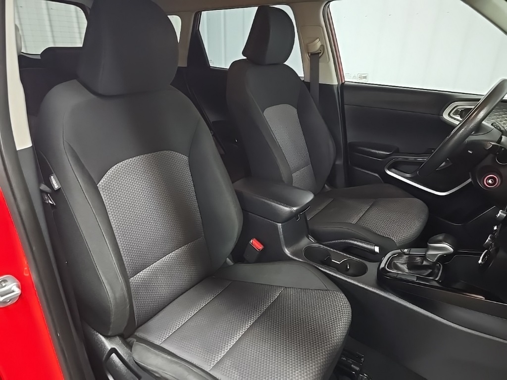 2021 Kia Soul LX photo 14