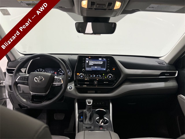 2020 Toyota Highlander XLE photo 18