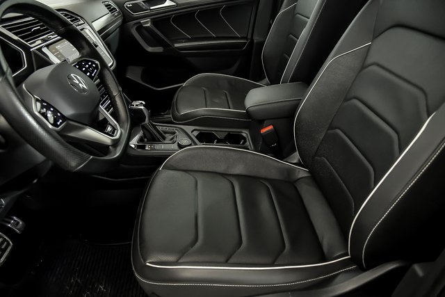 2022 Volkswagen Tiguan SEL Premium R-Line photo 8