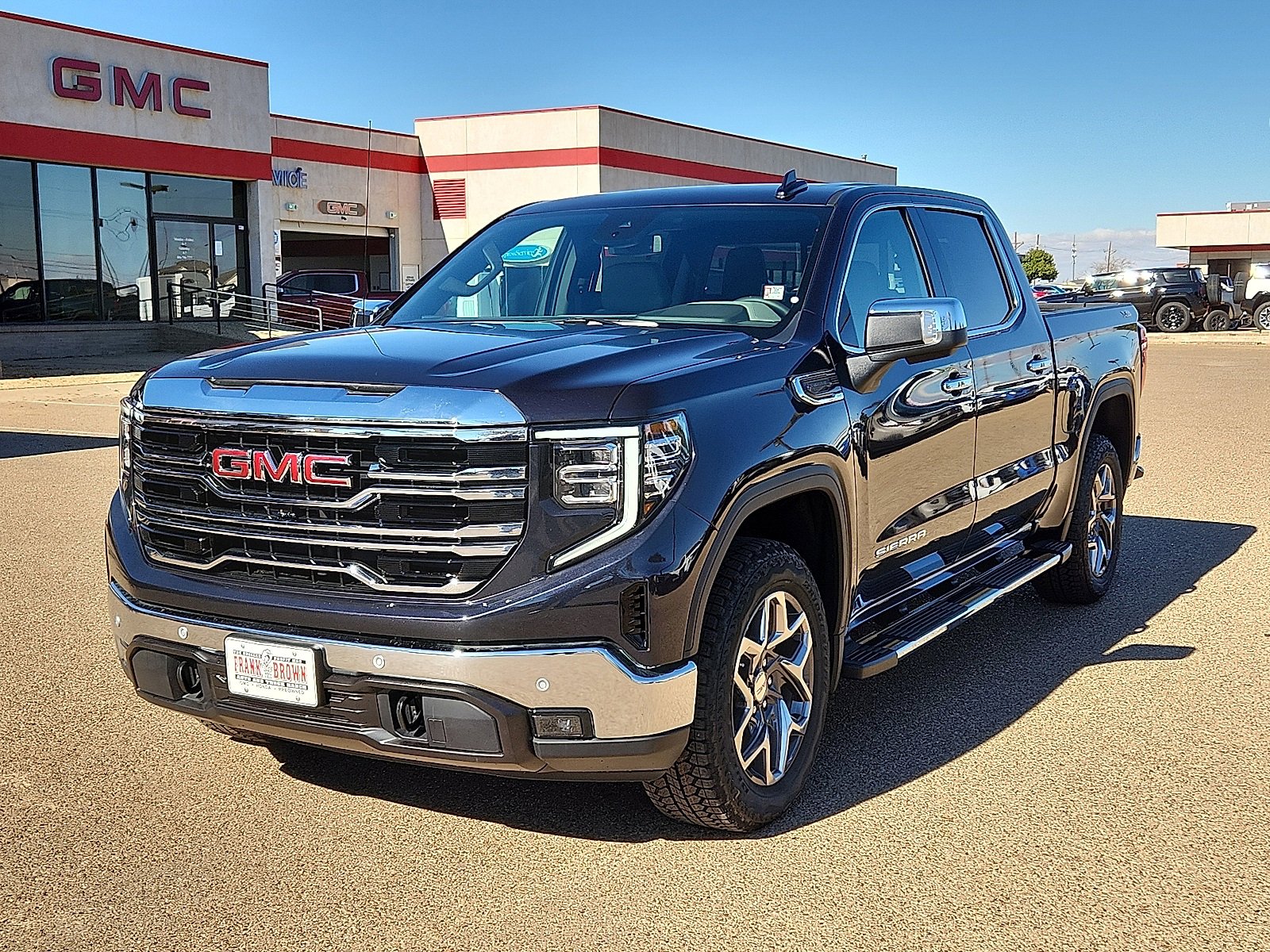 2026 GMC Sierra 1500 SLT's photo