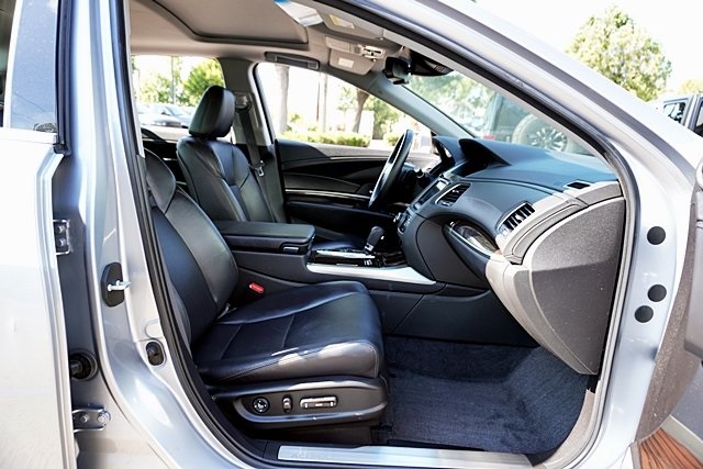 2017 Acura RLX Technology photo 10