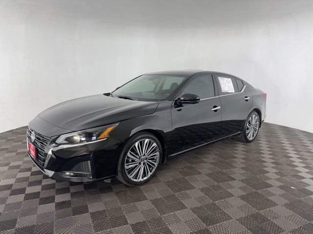 2025 Nissan Altima 2.5 SL photo 3