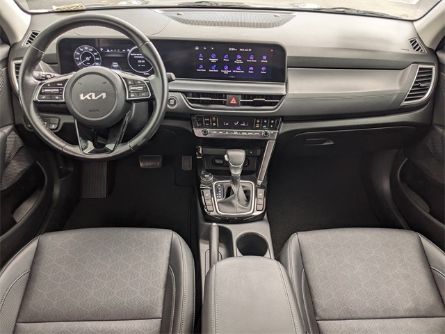 2024 Kia Seltos EX photo 10