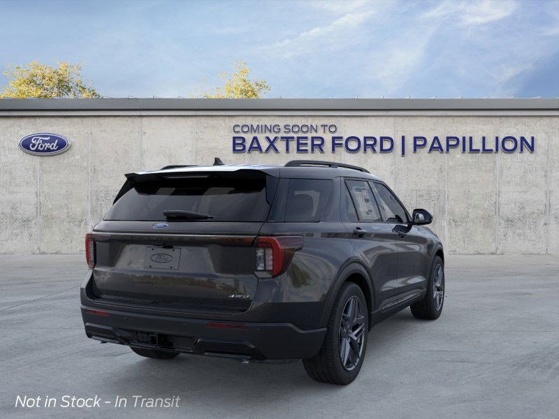 2025 Ford Explorer ST-Line photo 16