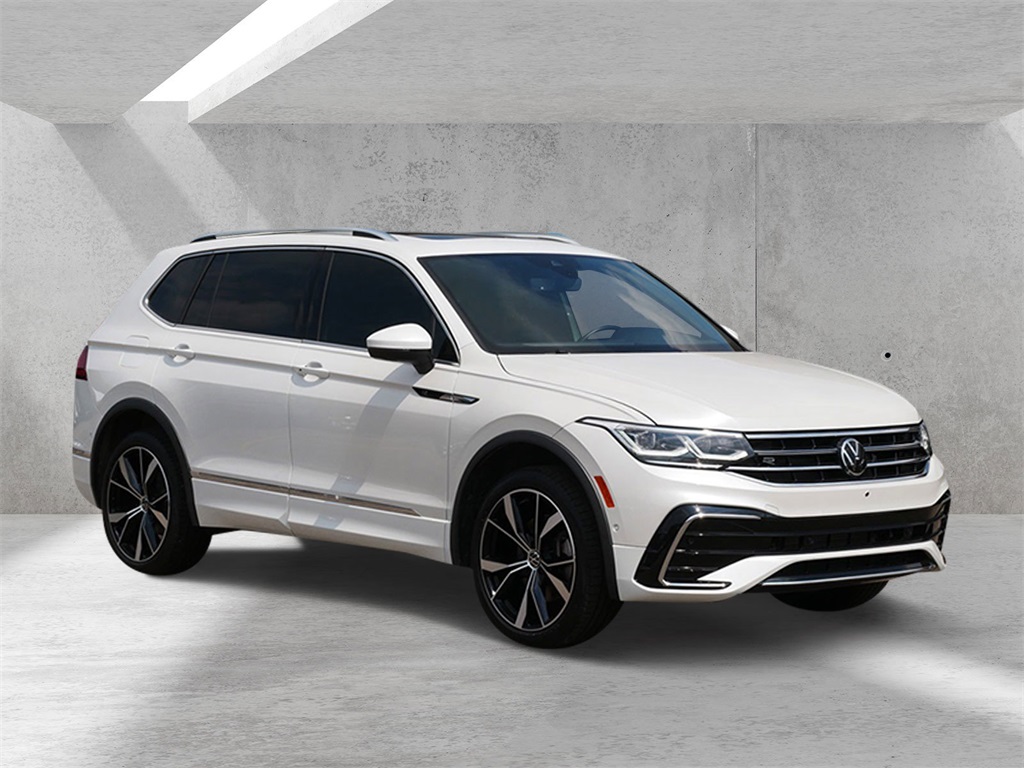 Certified 2022 Volkswagen Tiguan SEL R-LINE with VIN 3VV4B7AX2NM102471 for sale in White Bear Lake, Minnesota
