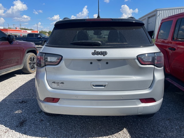 2024 Jeep Compass Limited photo 4