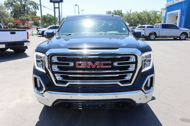 Used 2022 Black GMC SLT image 2