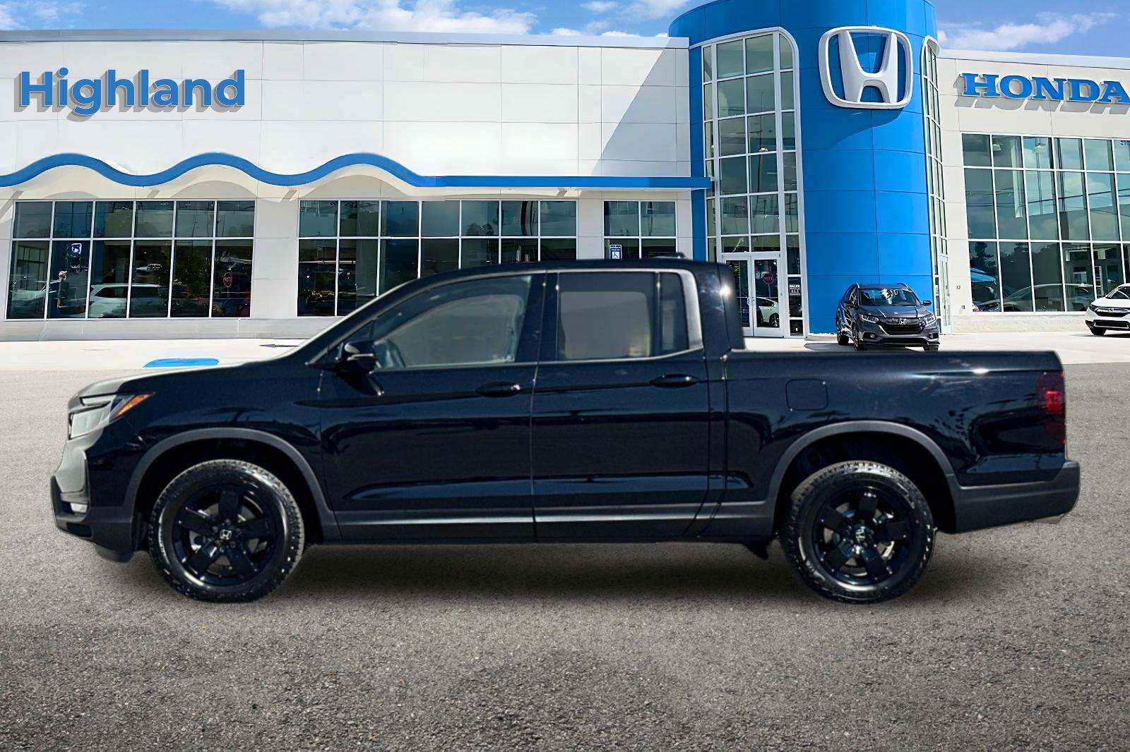 2026 Honda Ridgeline Black Edition photo 2