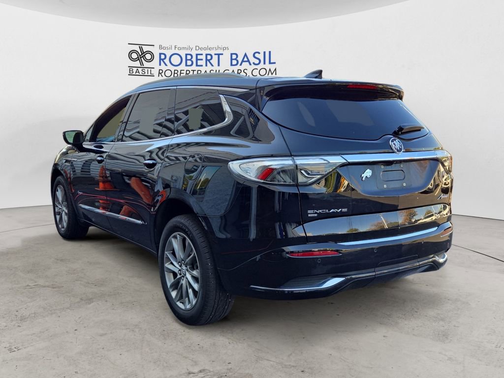2024 Buick Enclave Avenir photo 3