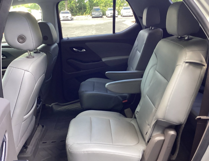 2021 Chevrolet Traverse Premier photo 8