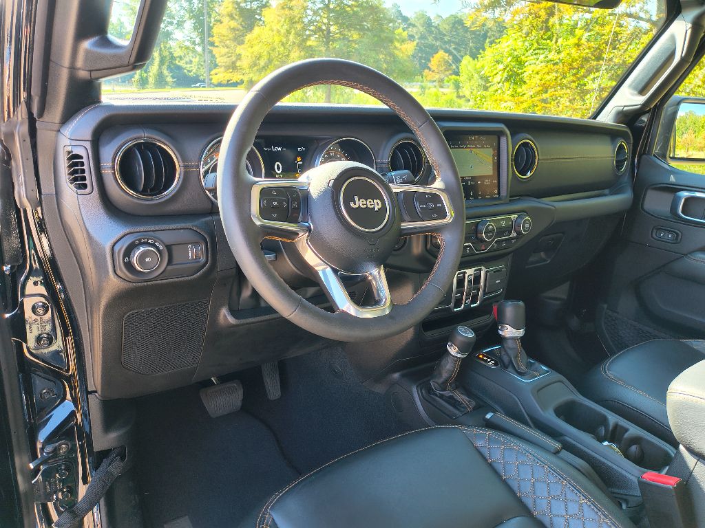 2023 Jeep Wrangler High Altitude photo 13