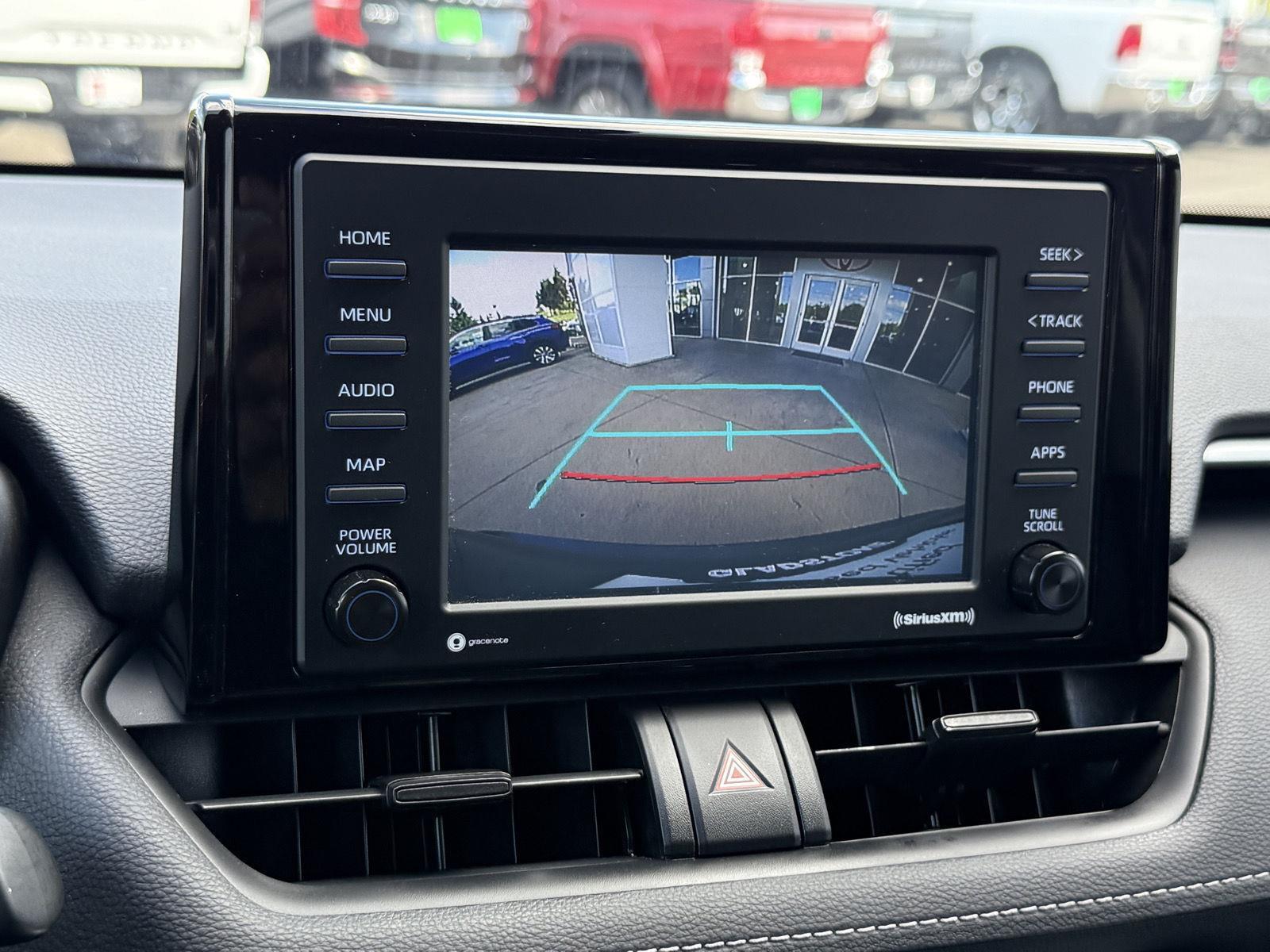 2021 Toyota RAV4 Hybrid XLE photo 23