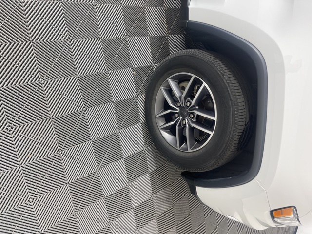 2022 Jeep Cherokee Limited Sport photo 13