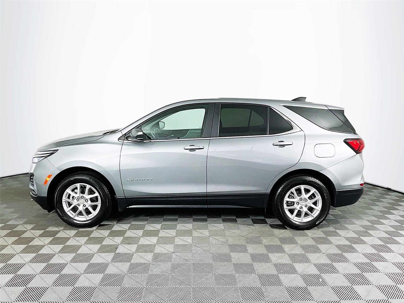 2023 Chevrolet Equinox LT photo 4