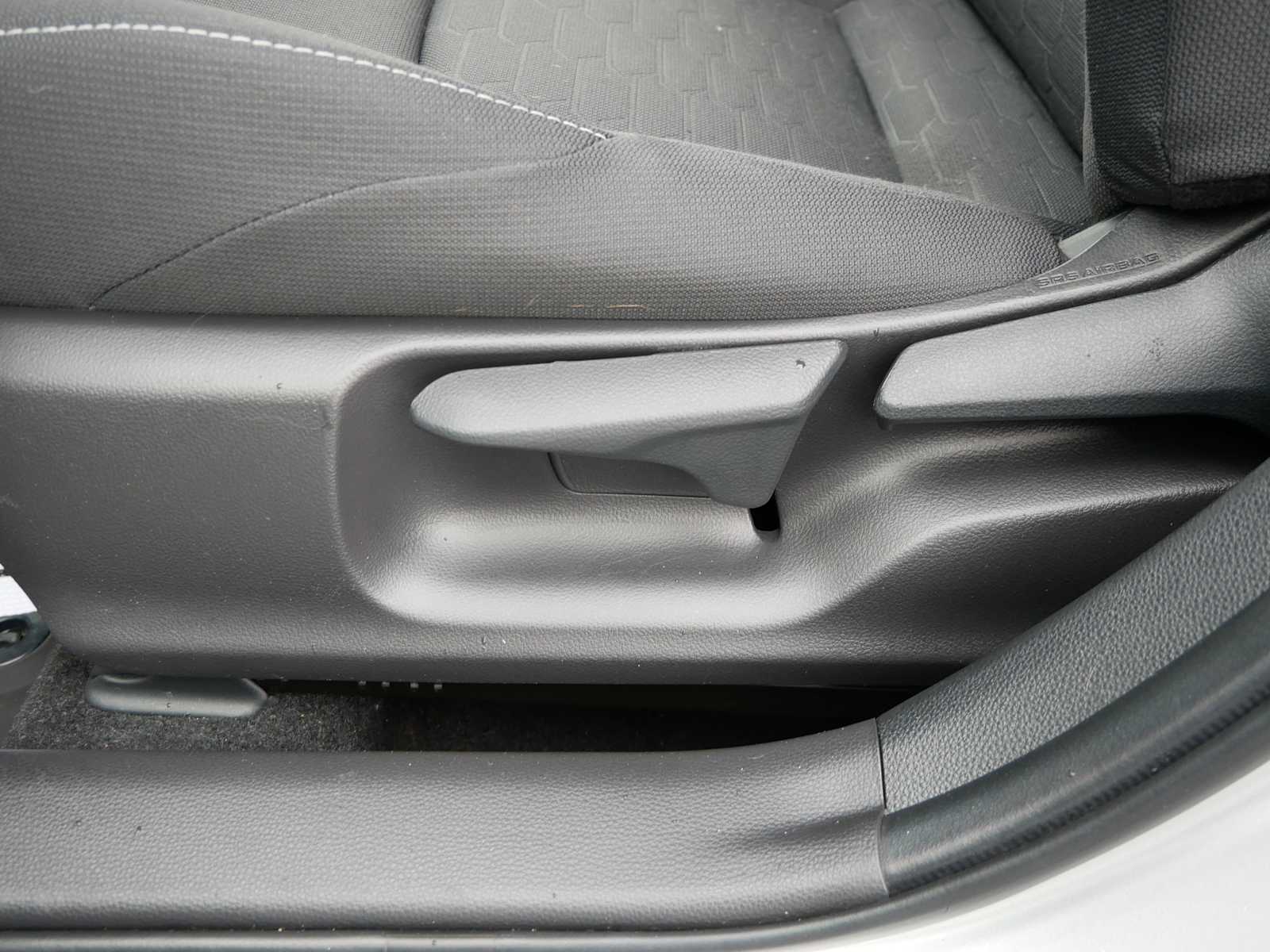 2022 Toyota Corolla SE photo 8
