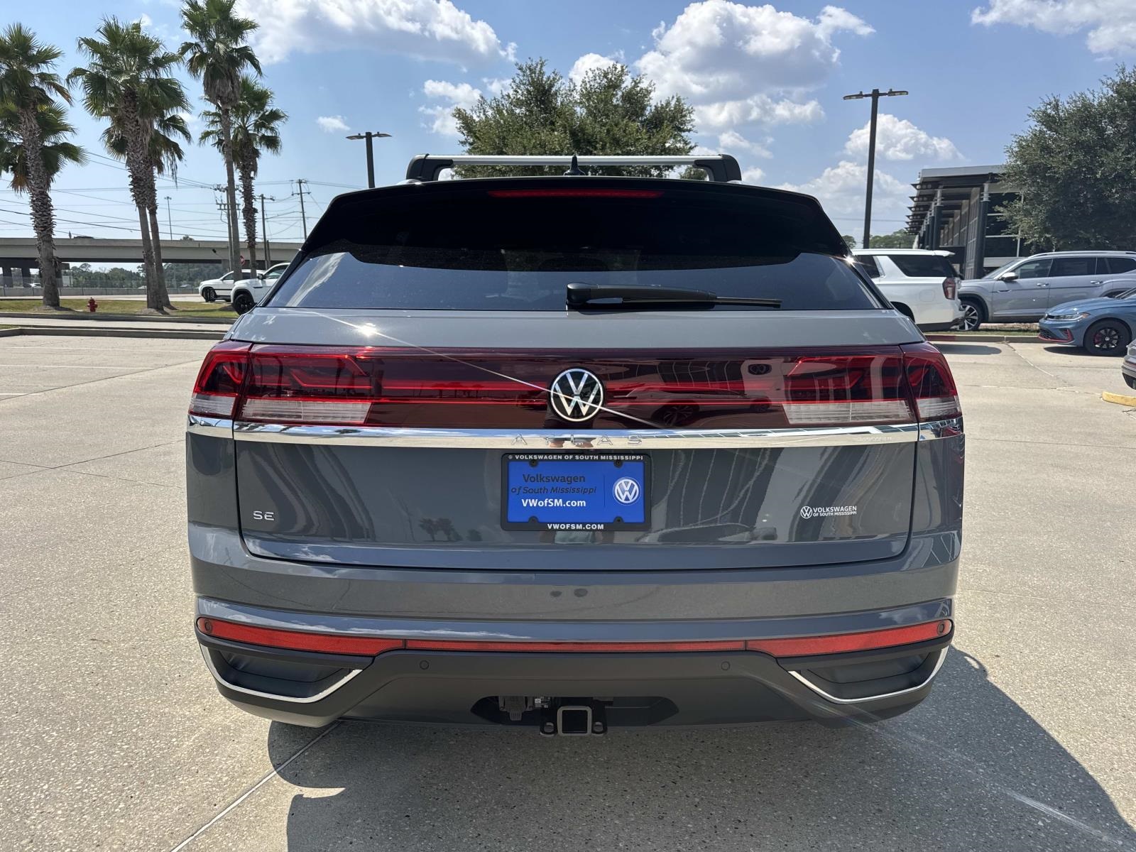 2026 Volkswagen Atlas Cross Sport SE Technology photo 3