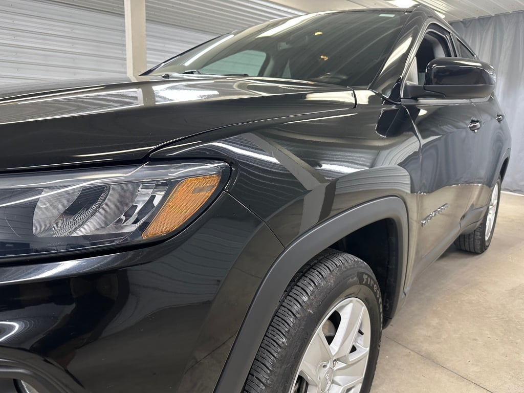 2022 Jeep Compass Latitude photo 14