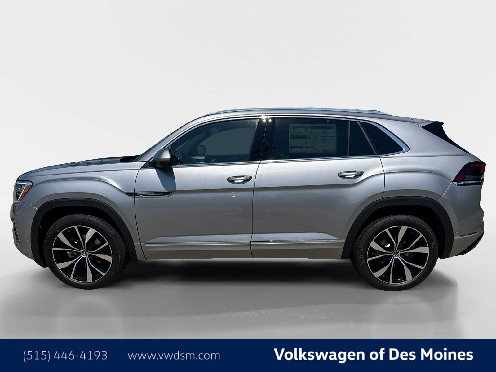 2025 Volkswagen Atlas Cross Sport SEL Premium R-Line photo 3