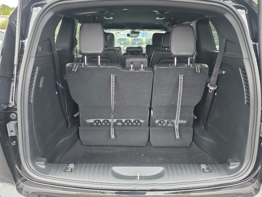 2026 Chrysler Pacifica photo 4