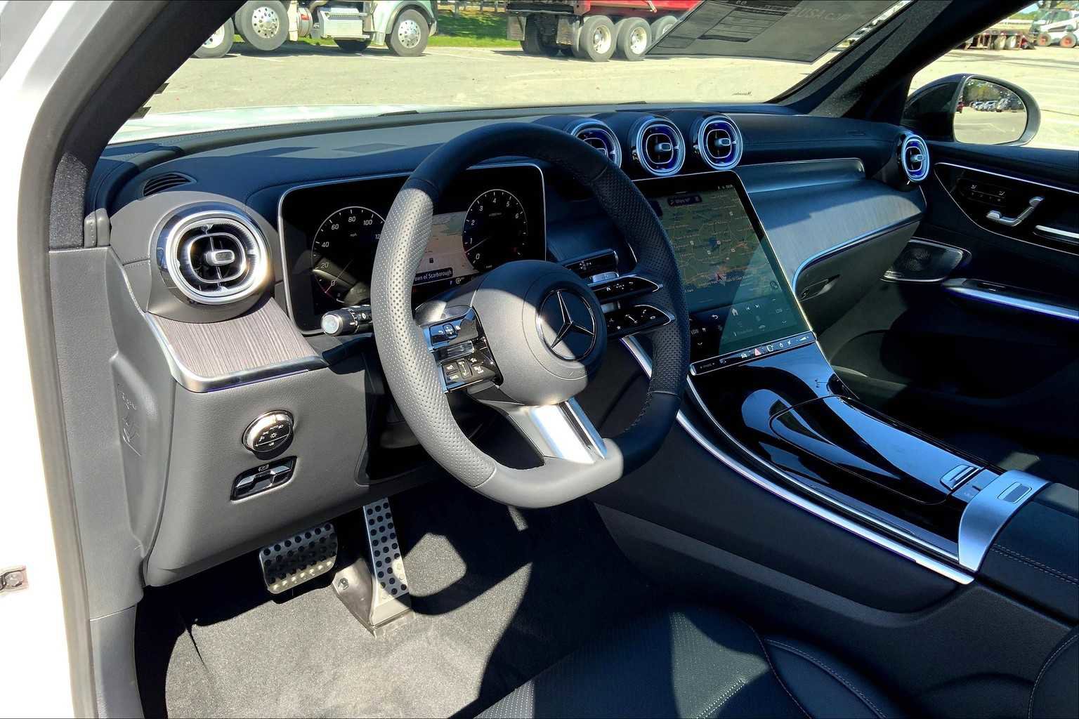 2026 Mercedes Benz GLC 300 4MATIC photo 9