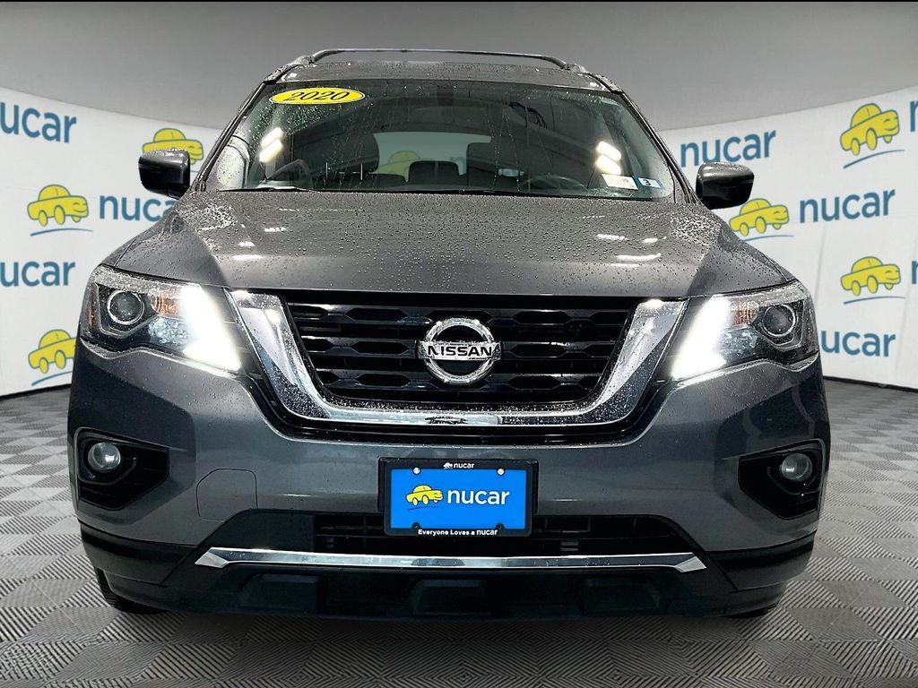2020 Nissan Pathfinder SV photo 2