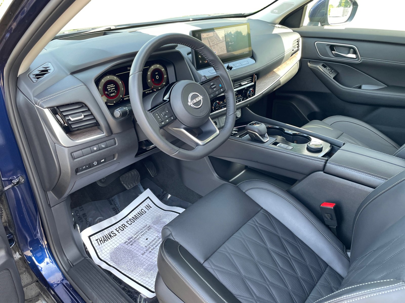 Used 2024 Nissan Rogue Platinum with VIN JN8BT3DD4RW455270 for sale in Kansas City