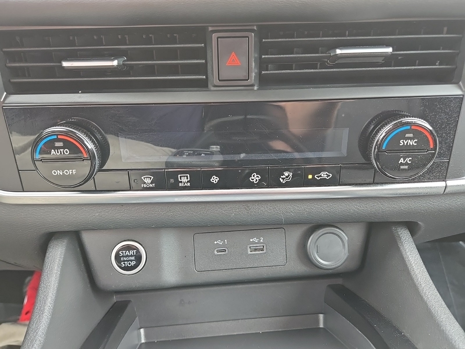2023 Nissan Rogue SV photo 9