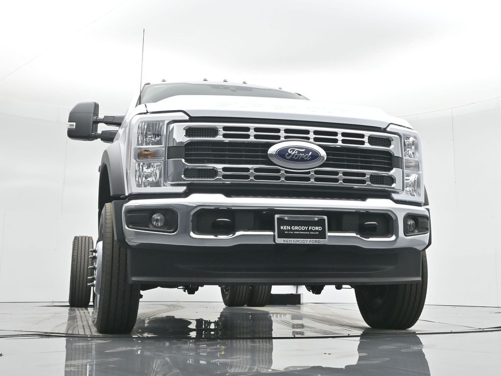 2024 Ford F-600 photo 27