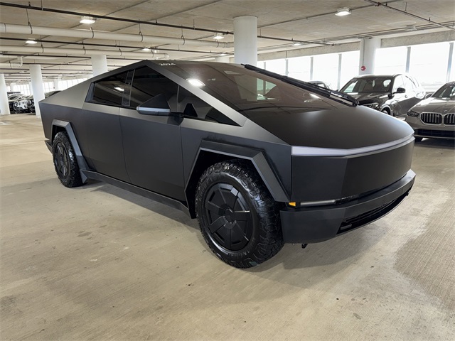 2024 Tesla Cybertruck Base's photo