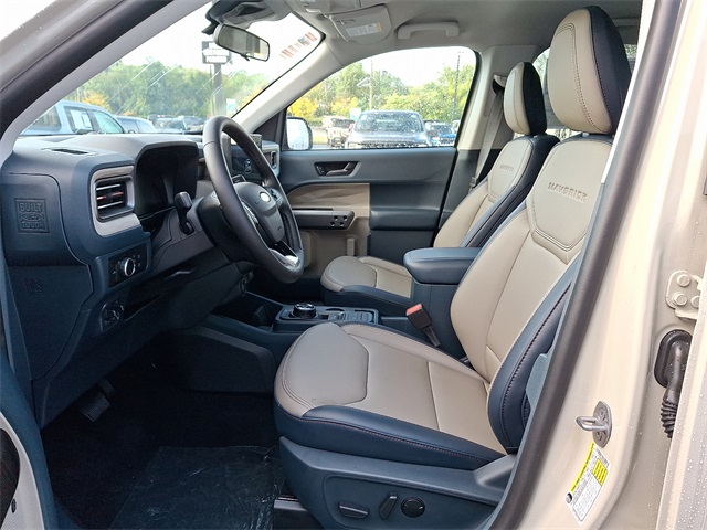 2025 Ford Maverick Lariat photo 4