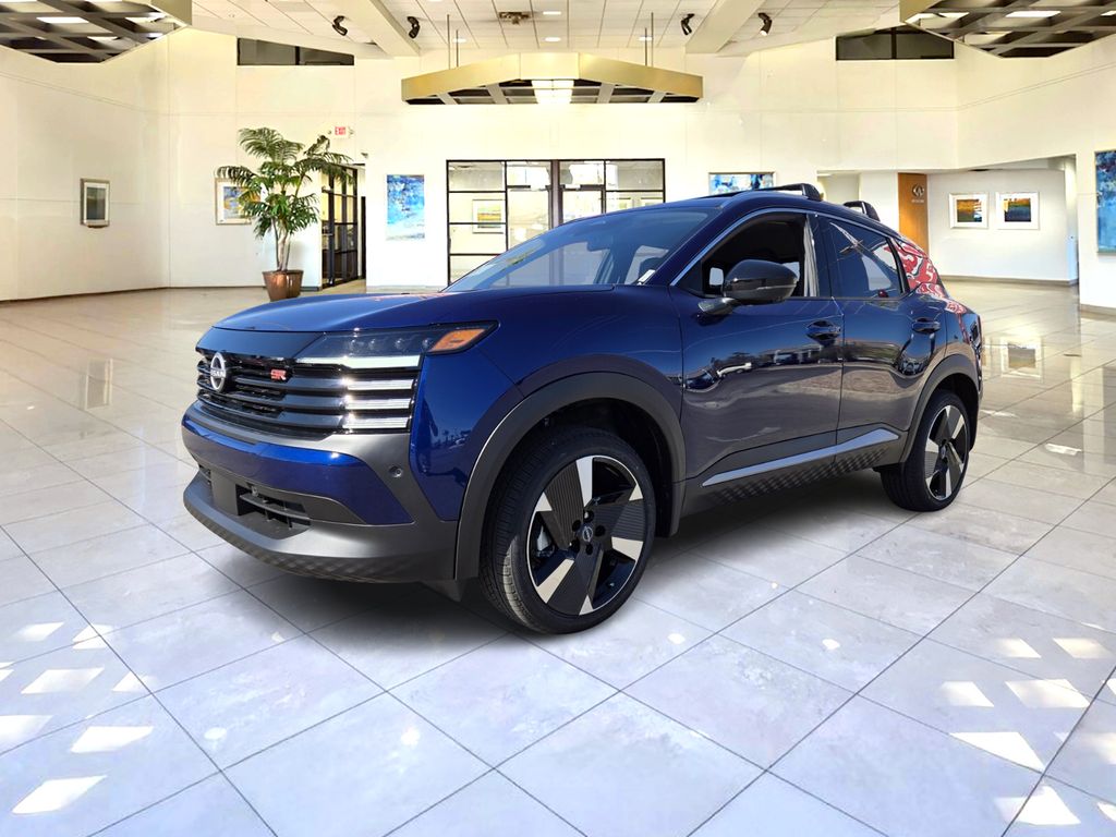 2026 Nissan Kicks SR photo 2