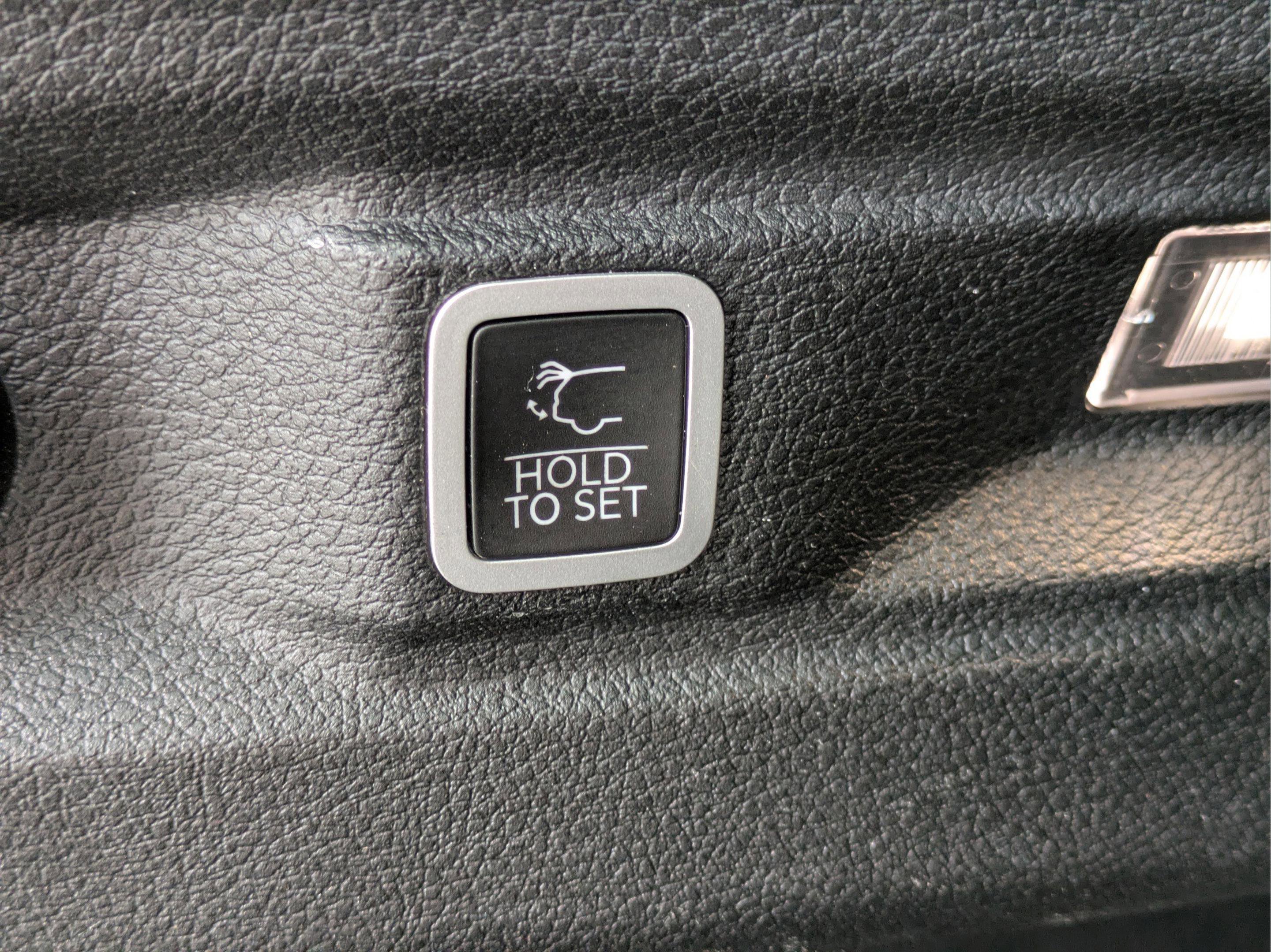 2022 Jeep Grand Cherokee Altitude photo 37