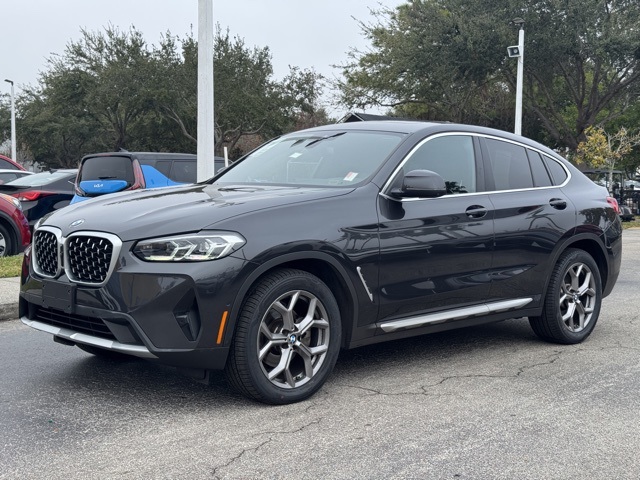 2023 BMW X4 30i's photo