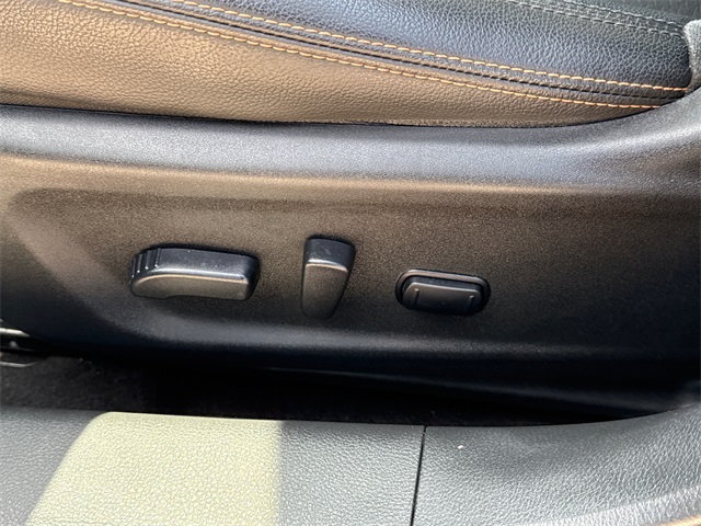 2022 Nissan Altima 2.5 SR photo 19