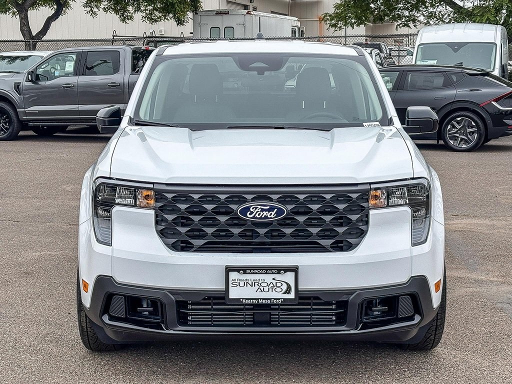 2025 Ford Maverick XLT photo 2