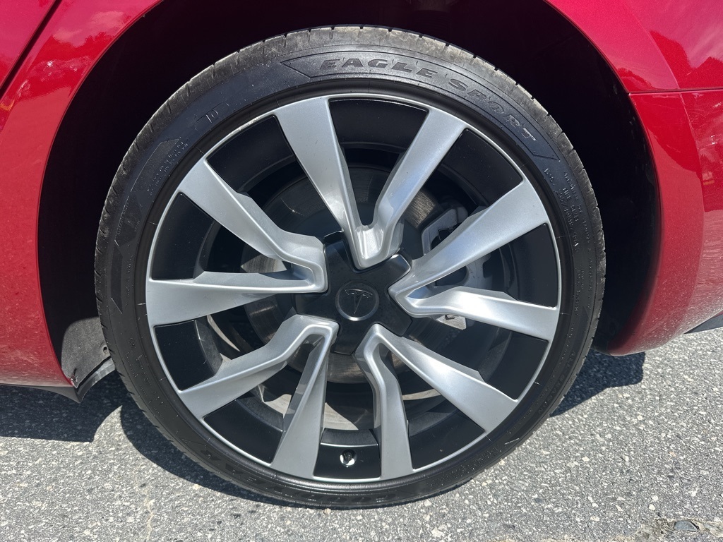 2025 Tesla Model 3 Long Range photo 26