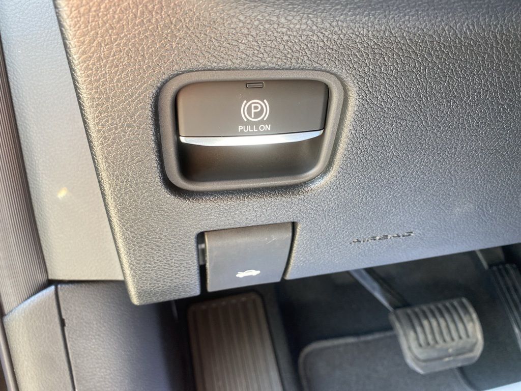 2025 Jeep Grand Cherokee Limited photo 28