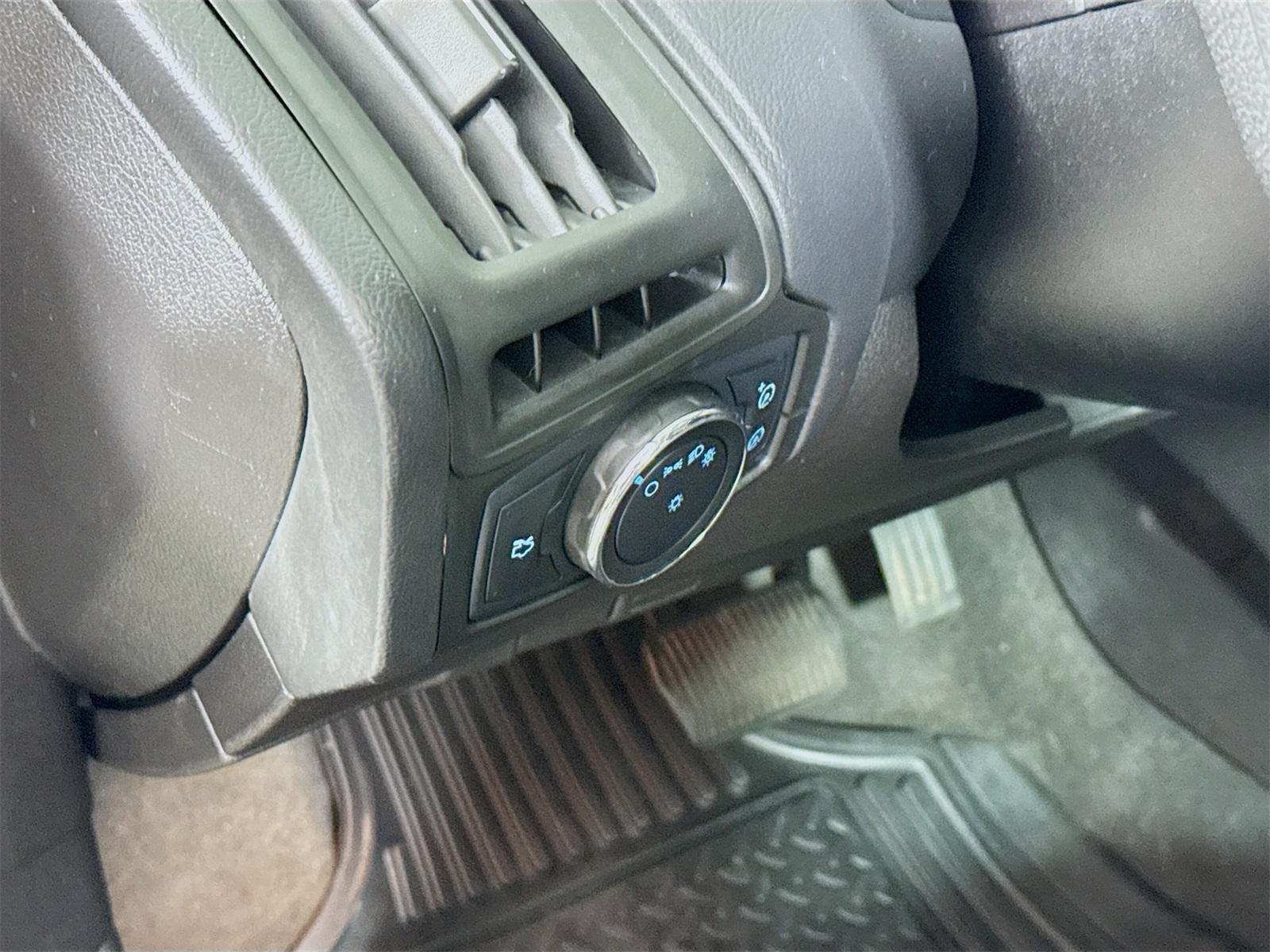 2013 Ford Focus SE photo 7