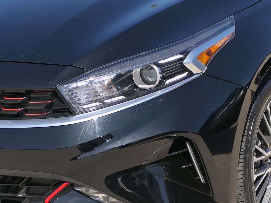 2023 Kia Forte GT-Line photo 7