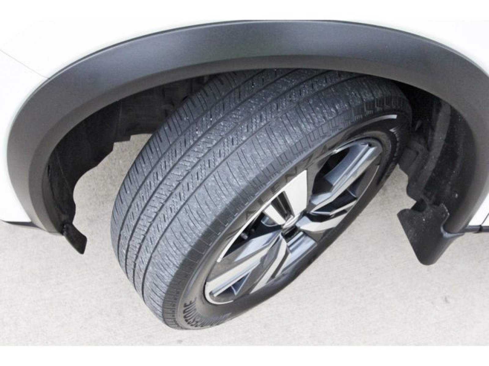 2021 Nissan Rogue SL White at TX Auto Group