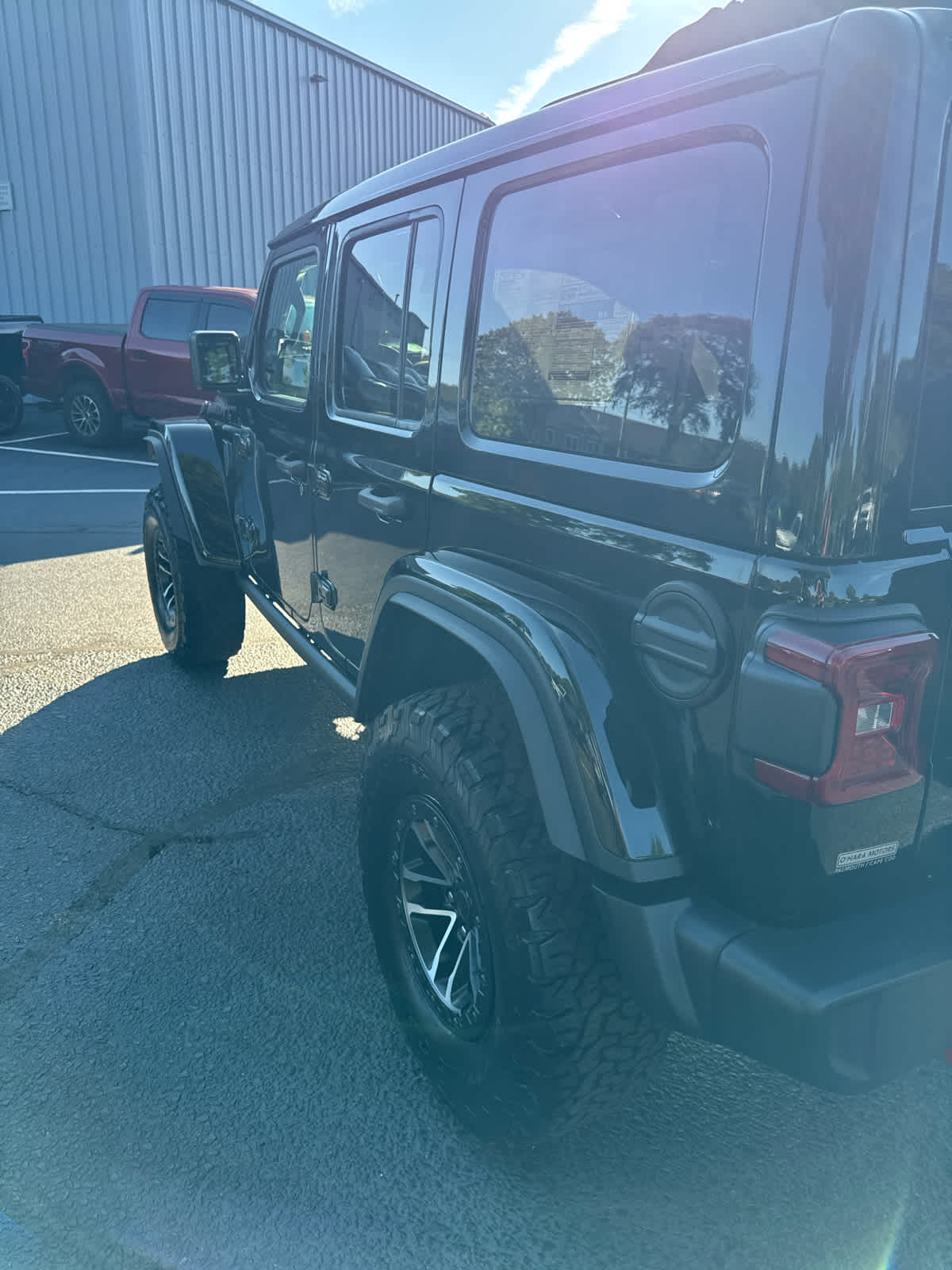 2025 Jeep Wrangler Rubicon photo 18