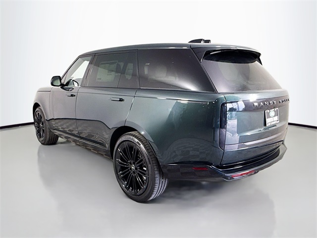 2025 Land Rover Range Rover SE photo 2