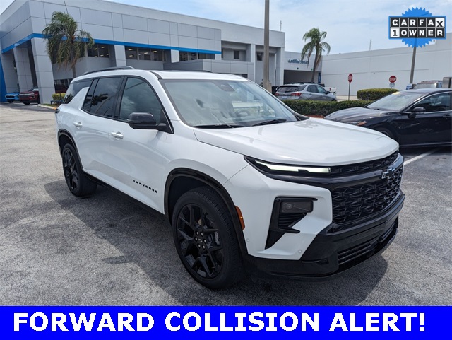 2024 Chevrolet Traverse RS photo 2