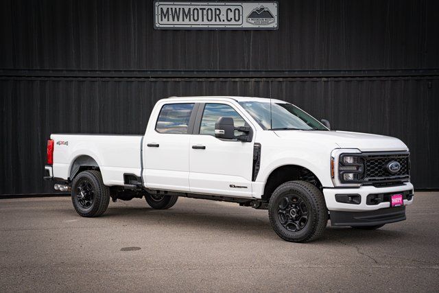 2026 Ford F-350 Super Duty XL's photo