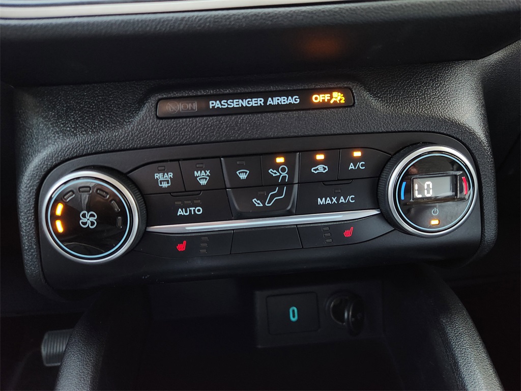 2020 Ford Escape SE photo 16