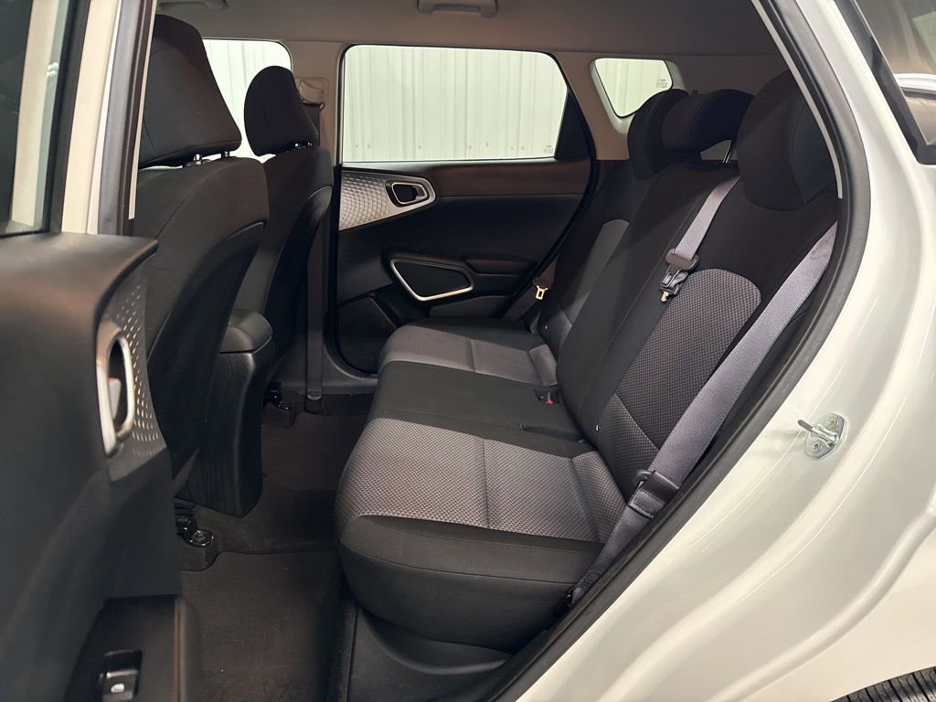 2022 Kia Soul LX photo 26