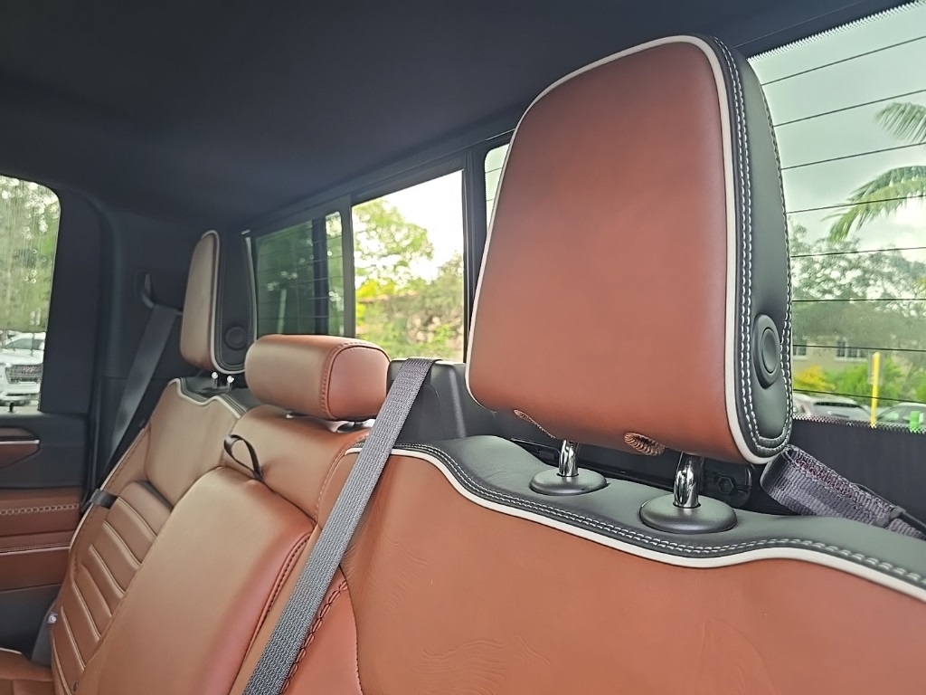 2024 Gmc Sierra HD Denali Ultimate photo 35