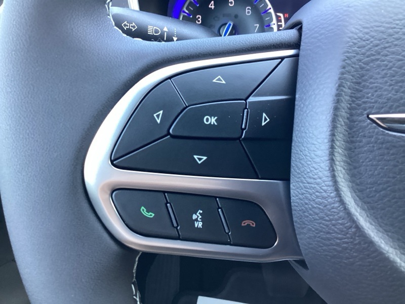 2025 Chrysler Pacifica photo 23