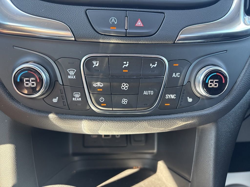 2022 Chevrolet Equinox LT photo 28